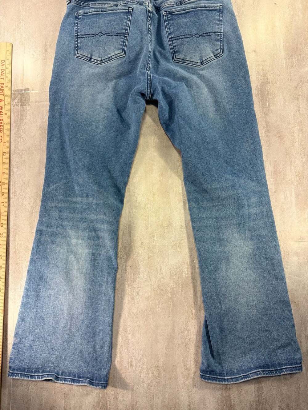 Lucky Brand 14/32A Wide Leg Flare Denim Jeans Medium Wash - Picture 5 of 7